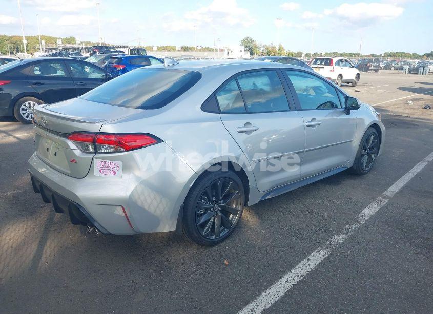 Photo 4 of 2024 Toyota Corolla SE (VIN 5YFS4MCE6RP206258)