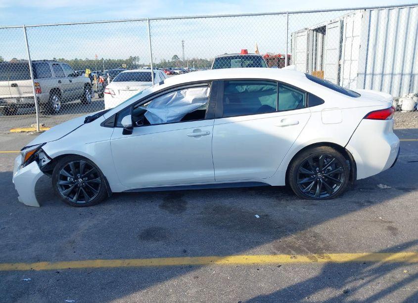 Photo 15 of 2024 Toyota Corolla SE (VIN 5YFS4MCE6RP215283)