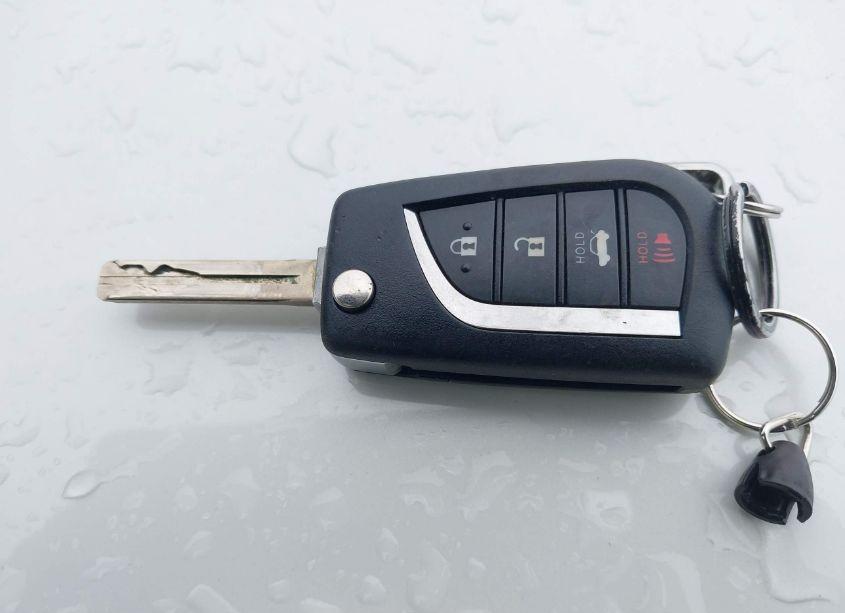 Photo 11 of 2021 Toyota Corolla SE (VIN 5YFS4MCE7MP088956)