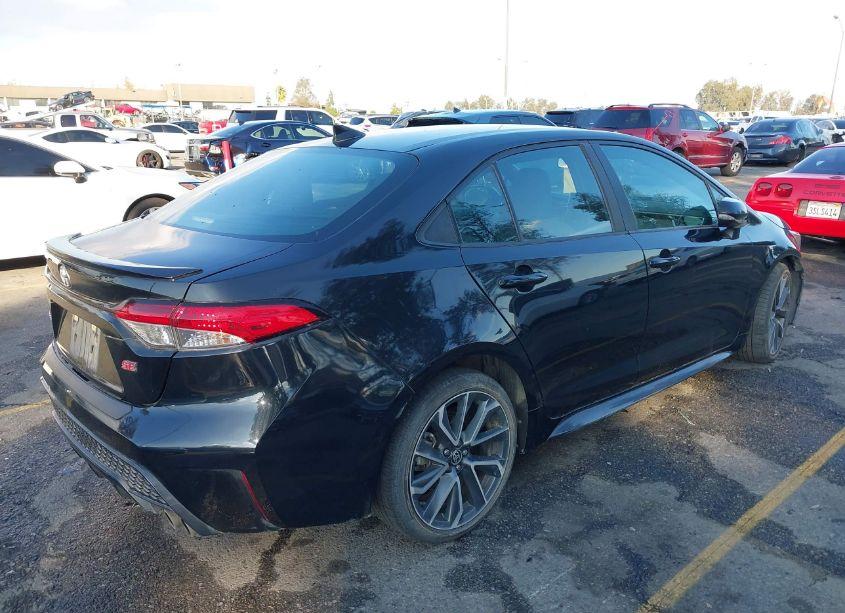 Photo 4 of 2021 Toyota Corolla SE (VIN 5YFS4MCE7MP090058)
