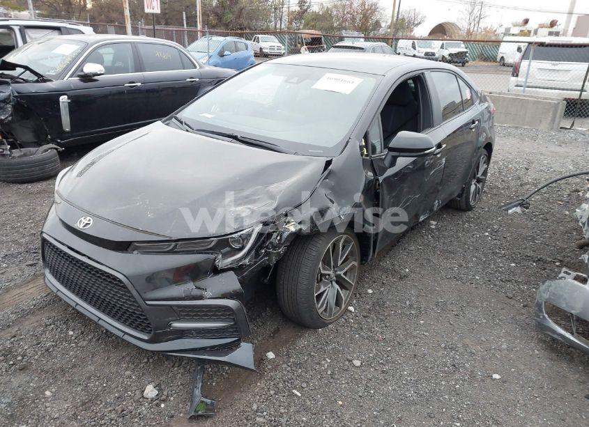 Photo 2 of 2022 Toyota Corolla SE (VIN 5YFS4MCE7NP139437)