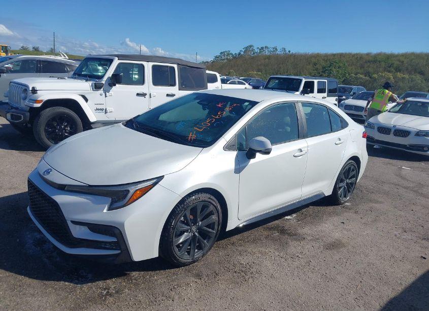 Photo 2 of 2024 Toyota Corolla SE (VIN 5YFS4MCE7RP170676)