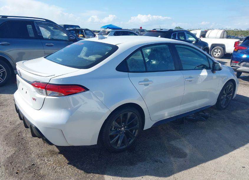 Photo 4 of 2024 Toyota Corolla SE (VIN 5YFS4MCE7RP170676)