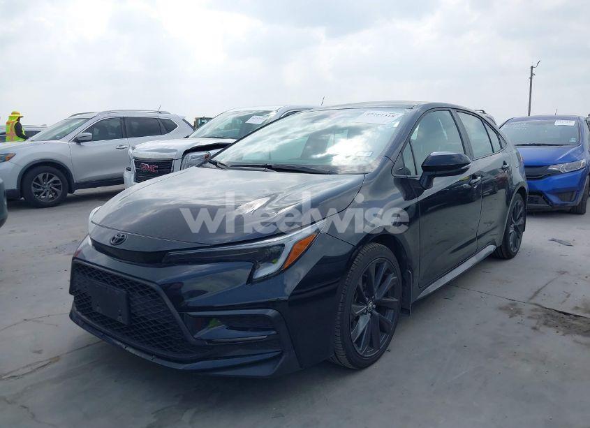 Photo 2 of 2024 Toyota Corolla SE (VIN 5YFS4MCE7RP195996)