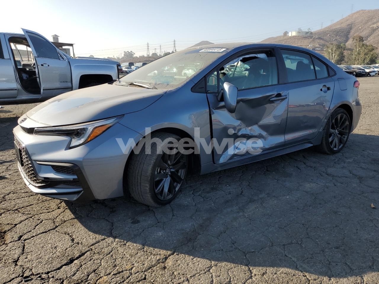 2025 TOYOTA COROLLA SE (VIN 5YFS4MCE7SP252445) main photo