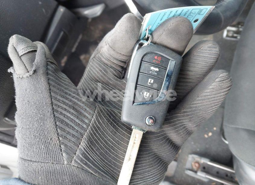 Photo 11 of 2021 Toyota Corolla SE (VIN 5YFS4MCE8MP066187)