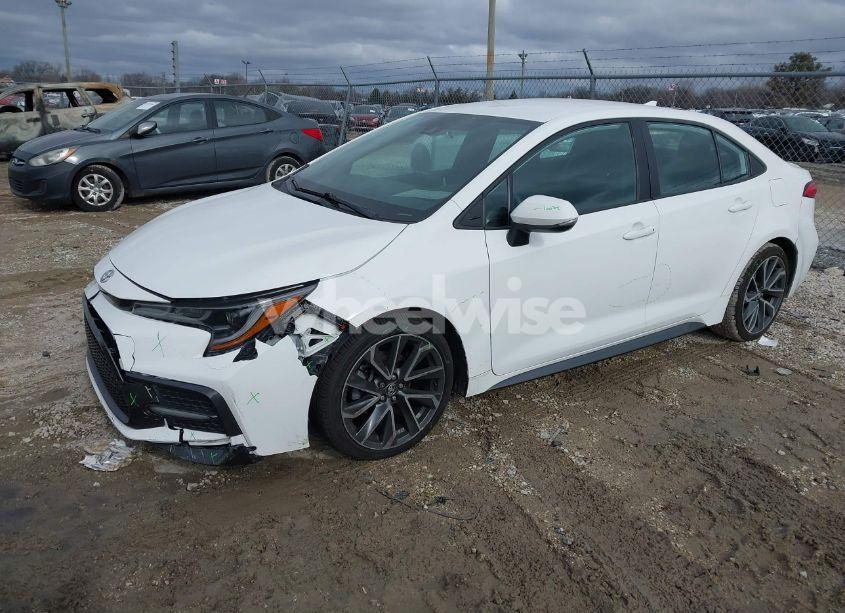 Photo 2 of 2021 Toyota Corolla SE (VIN 5YFS4MCE8MP066187)
