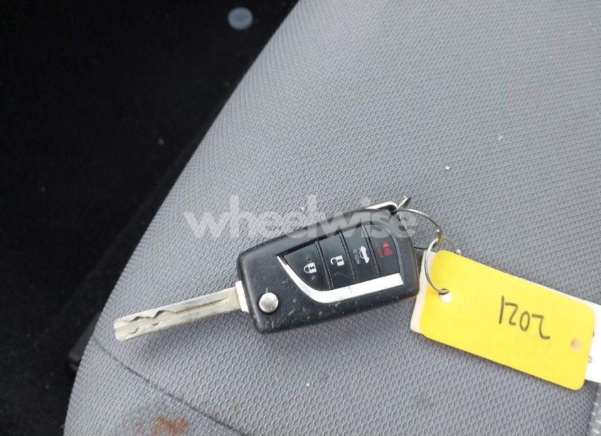 Photo 11 of 2021 Toyota Corolla SE (VIN 5YFS4MCE8MP066965)