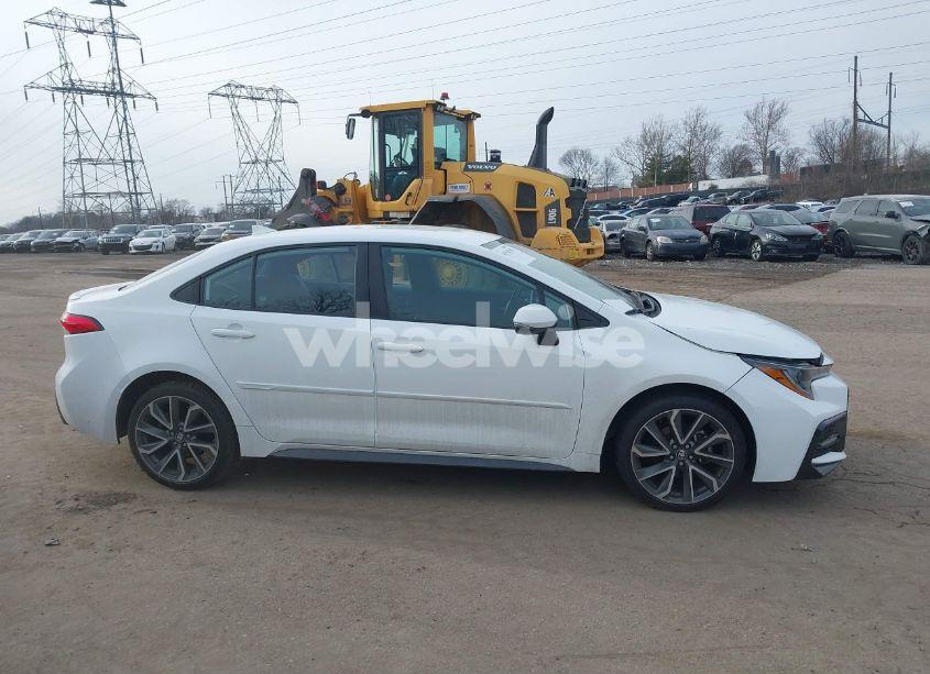 Photo 13 of 2021 Toyota Corolla SE (VIN 5YFS4MCE8MP074385)