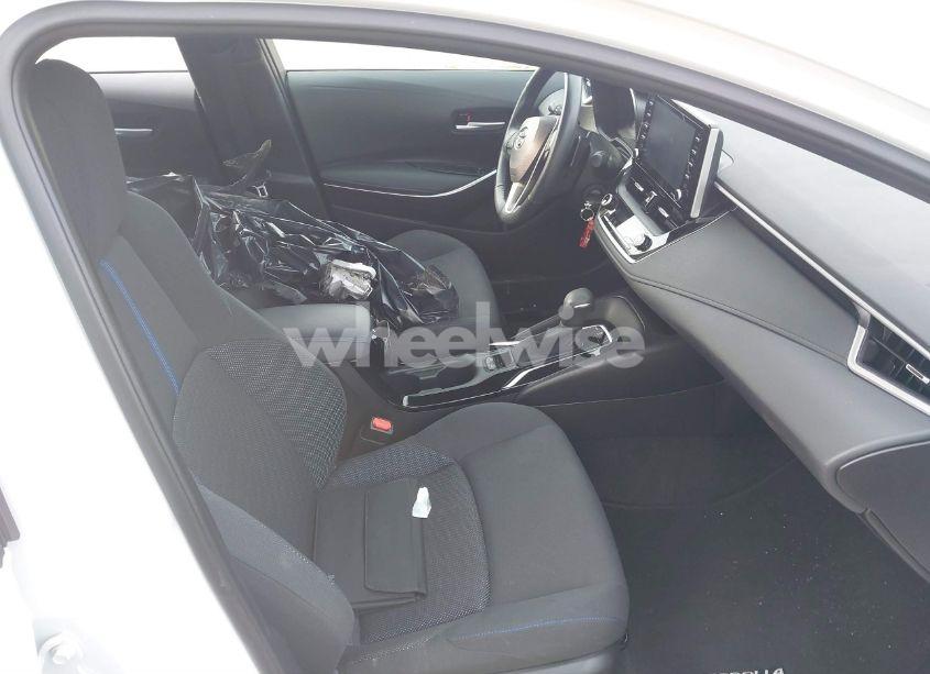 Photo 5 of 2021 Toyota Corolla SE (VIN 5YFS4MCE8MP074385)