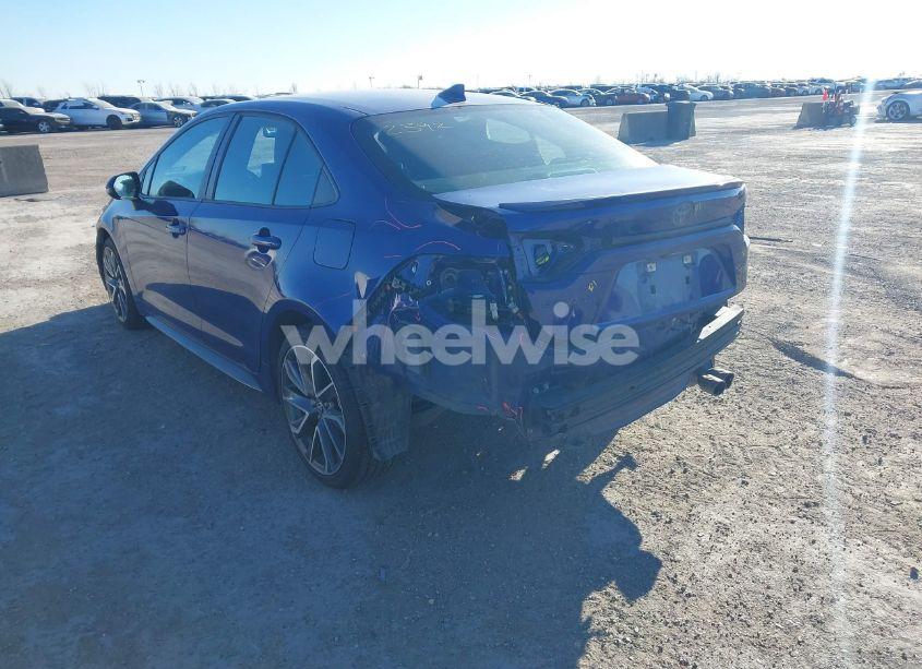 Photo 3 of 2021 Toyota Corolla SE (VIN 5YFS4MCE8MP077481)