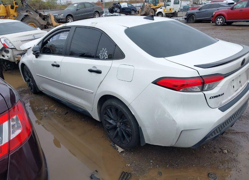 Photo 3 of 2021 Toyota Corolla SE NIGHTSHADE EDITION (VIN 5YFS4MCE8MP080347)