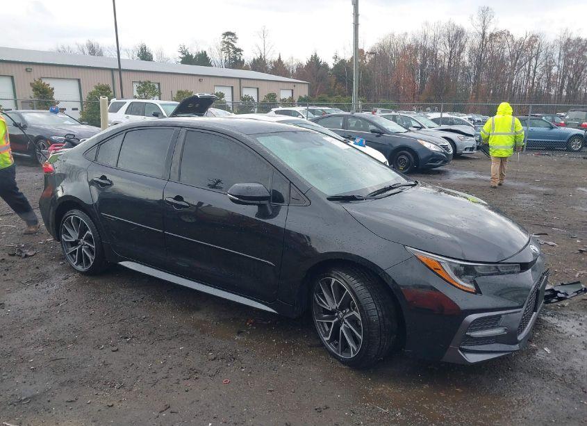 2021 Toyota Corolla SE (VIN 5YFS4MCE8MP087198) main photo