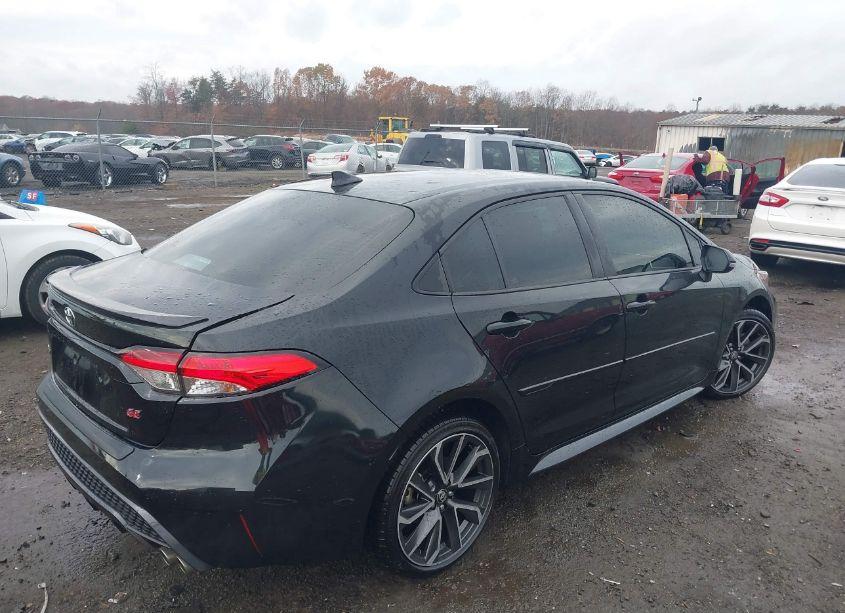 Photo 4 of 2021 Toyota Corolla SE (VIN 5YFS4MCE8MP087198)