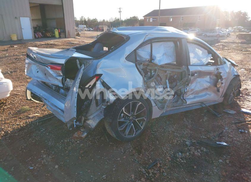 Photo 4 of 2022 Toyota Corolla SE (VIN 5YFS4MCE8NP120007)