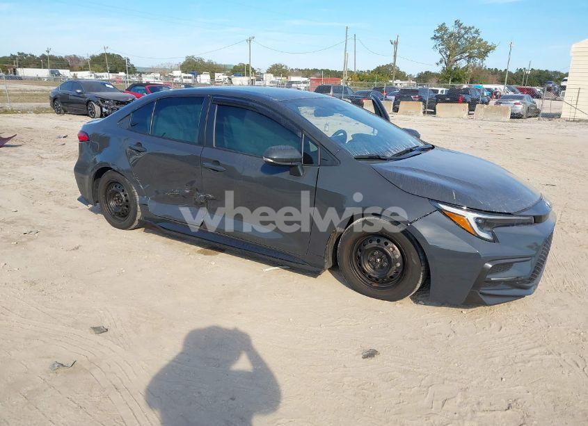 2024 Toyota Corolla SE (VIN 5YFS4MCE8RP176826) main photo