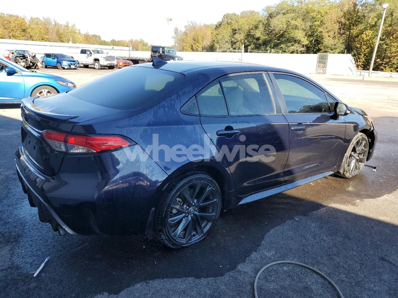 Photo 3 of 2024 TOYOTA COROLLA SE (VIN 5YFS4MCE8RP177443)