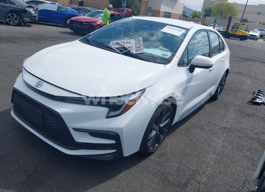 Photo 2 of 2024 Toyota Corolla SE (VIN 5YFS4MCE8RP216774)