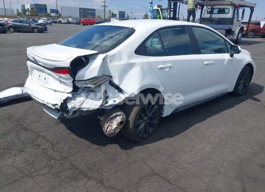 Photo 4 of 2024 Toyota Corolla SE (VIN 5YFS4MCE8RP216774)