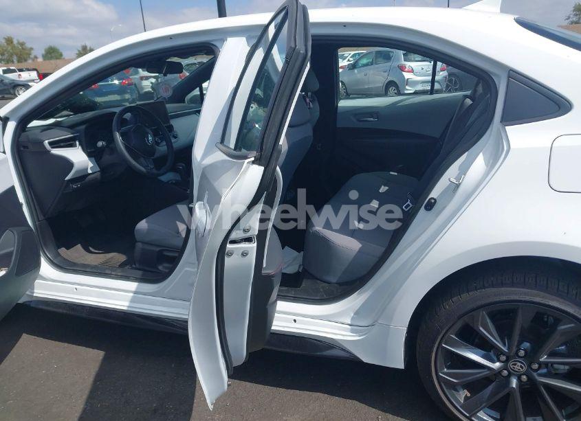 Photo 8 of 2024 Toyota Corolla SE (VIN 5YFS4MCE8RP216774)