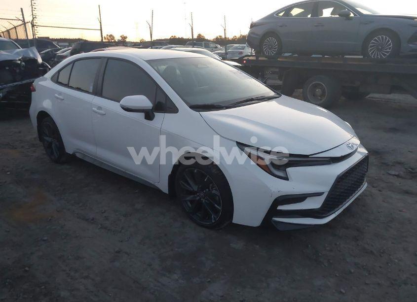 2025 Toyota Corolla SE (VIN 5YFS4MCE8SP217705) main photo