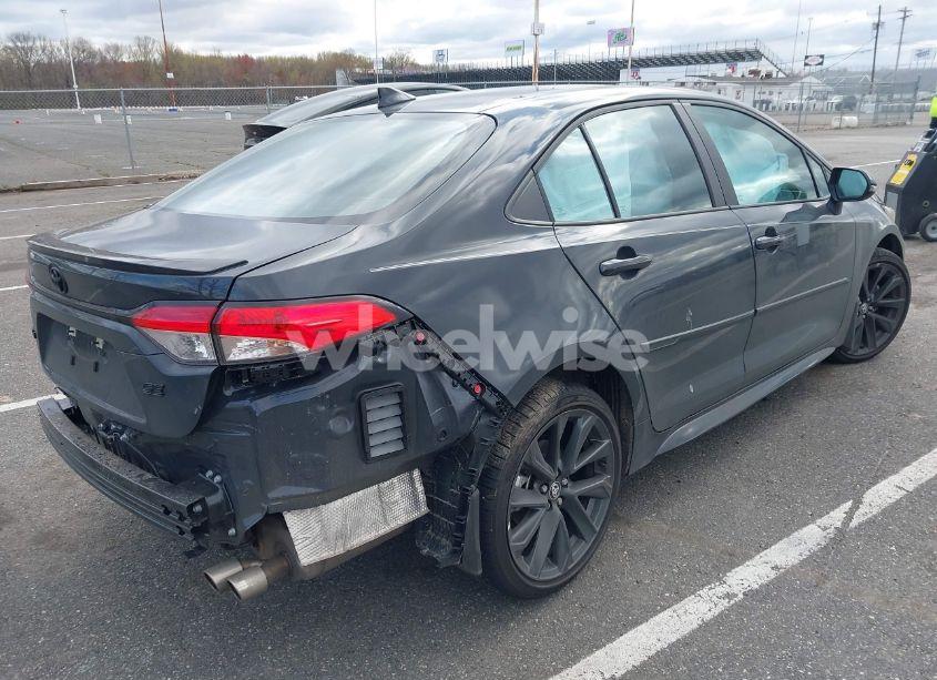 Photo 4 of 2025 Toyota Corolla SE (VIN 5YFS4MCE8SP224072)