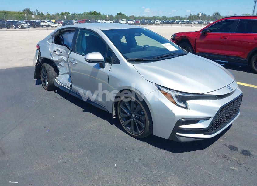 2025 Toyota Corolla SE (VIN 5YFS4MCE8SP225237) main photo