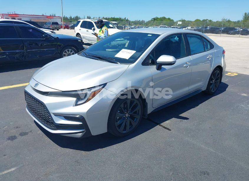 Photo 2 of 2025 Toyota Corolla SE (VIN 5YFS4MCE8SP225237)