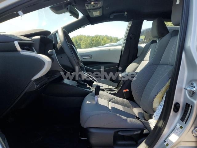 Photo 6 of 2025 TOYOTA COROLLA SE (VIN 5YFS4MCE8SP240076)