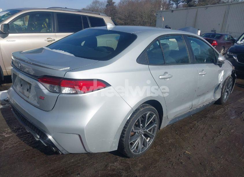 Photo 4 of 2021 Toyota Corolla SE (VIN 5YFS4MCE9MP067705)