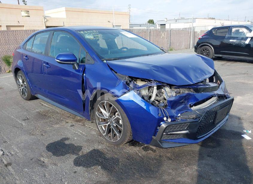 2022 Toyota Corolla SE (VIN 5YFS4MCE9NP103930) main photo