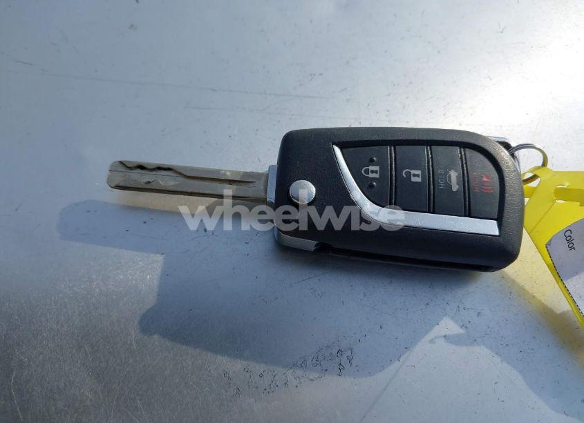 Photo 11 of 2022 Toyota Corolla SE (VIN 5YFS4MCE9NP103930)