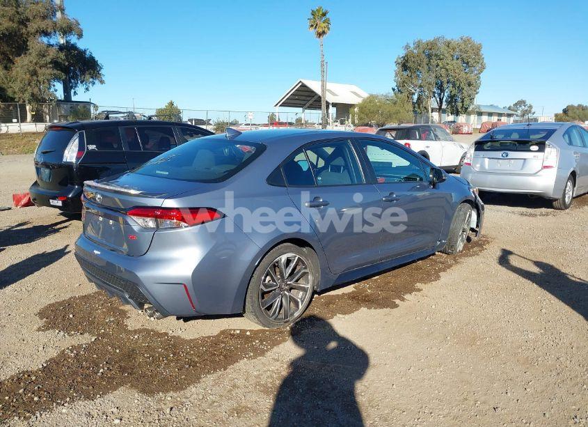 Photo 4 of 2022 Toyota Corolla SE (VIN 5YFS4MCE9NP134837)