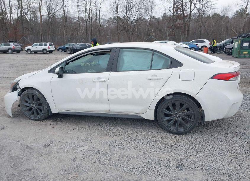 Photo 13 of 2024 Toyota Corolla SE (VIN 5YFS4MCE9RP177774)