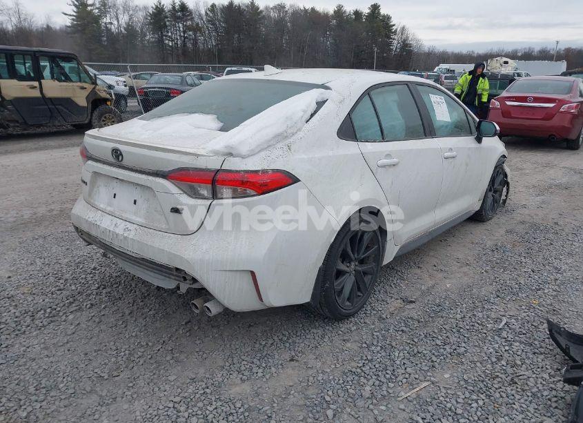 Photo 4 of 2024 Toyota Corolla SE (VIN 5YFS4MCE9RP177774)