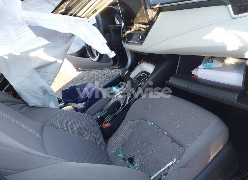 Photo 5 of 2024 Toyota Corolla SE (VIN 5YFS4MCE9RP212040)