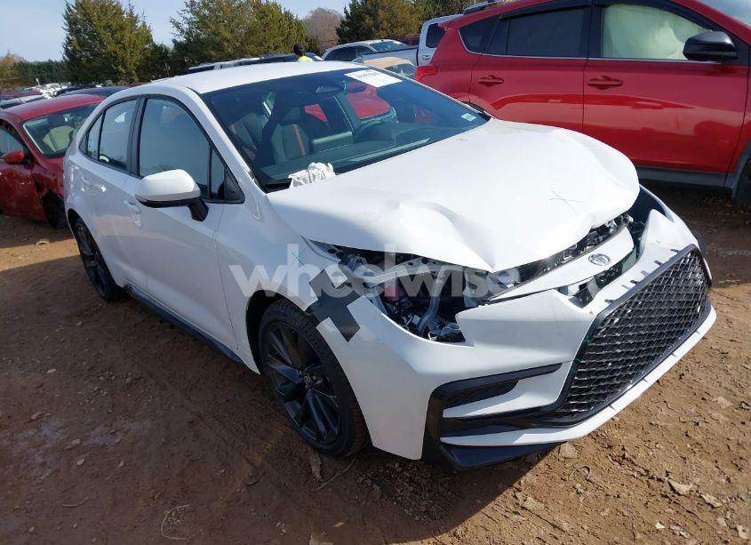 2025 Toyota Corolla SE (VIN 5YFS4MCE9SP218121) main photo