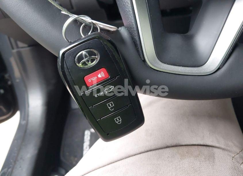 Photo 11 of 2025 Toyota Corolla SE (VIN 5YFS4MCE9SP228762)