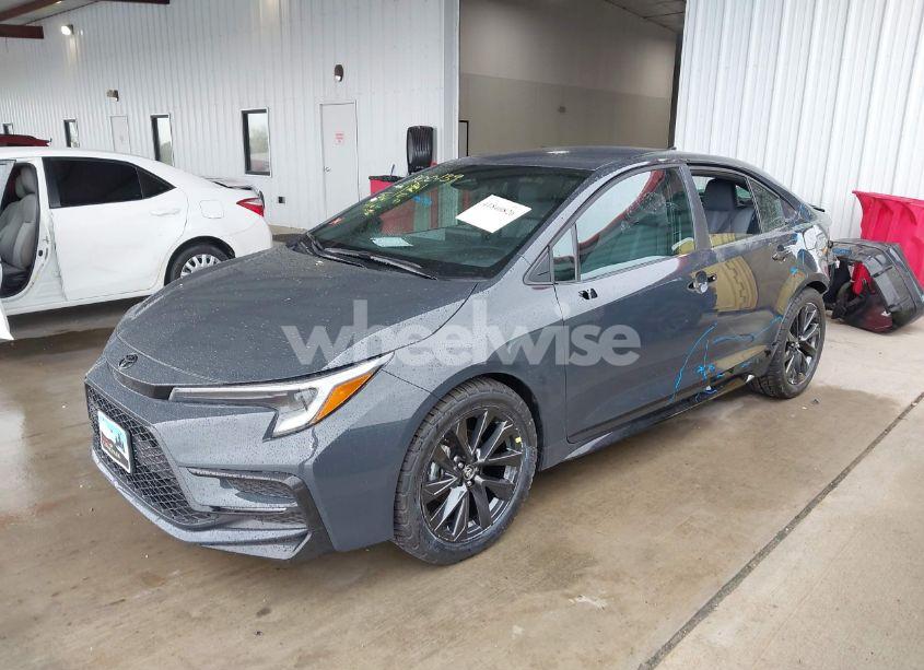 Photo 2 of 2025 Toyota Corolla SE (VIN 5YFS4MCE9SP228762)