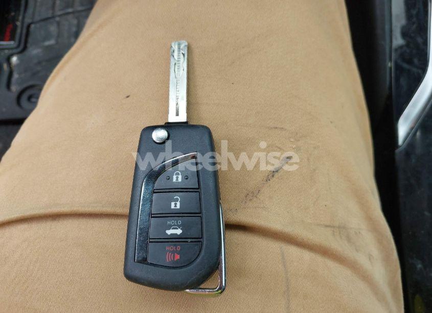 Photo 11 of 2021 Toyota Corolla SE (VIN 5YFS4MCEXMP057992)