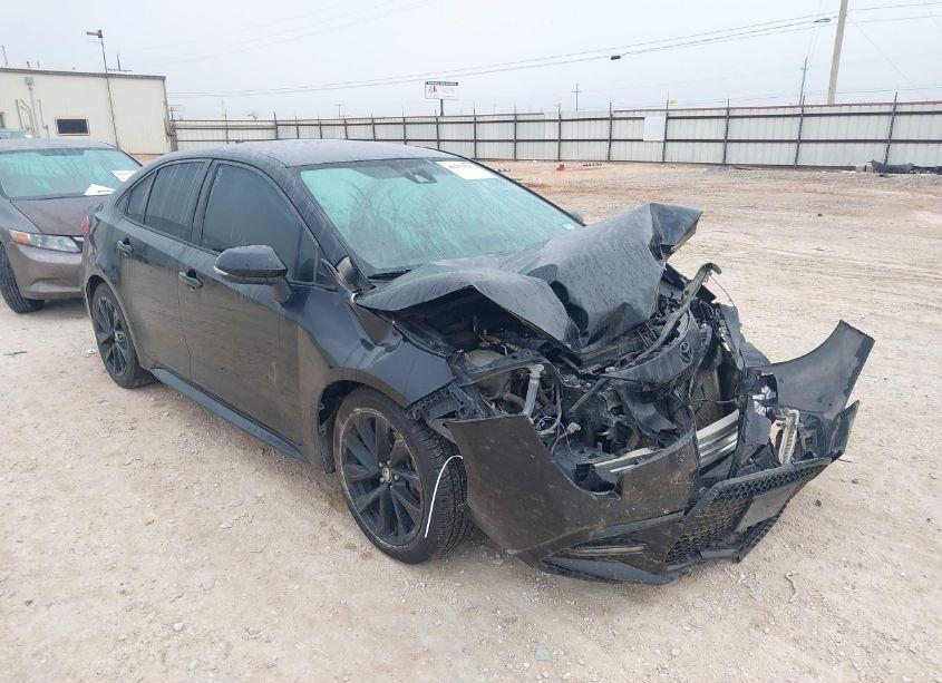 2021 Toyota Corolla SE NIGHTSHADE EDITION (VIN 5YFS4MCEXMP058026) main photo