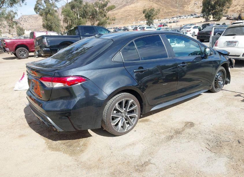 Photo 4 of 2021 Toyota Corolla SE (VIN 5YFS4MCEXMP073786)