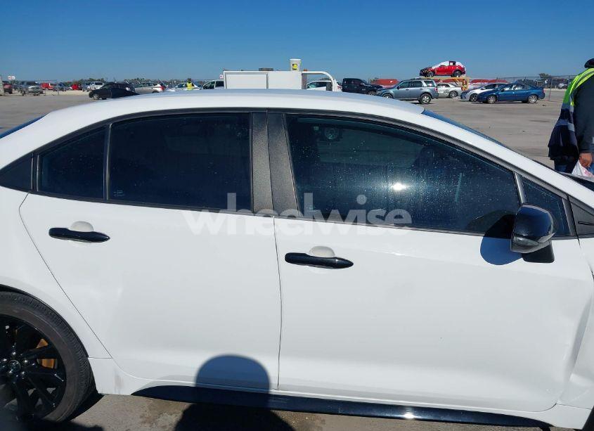 Photo 13 of 2021 Toyota Corolla SE NIGHTSHADE EDITION (VIN 5YFS4MCEXMP081967)