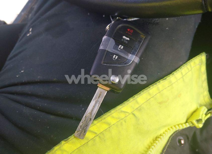 Photo 11 of 2021 Toyota Corolla SE (VIN 5YFS4MCEXMP095271)