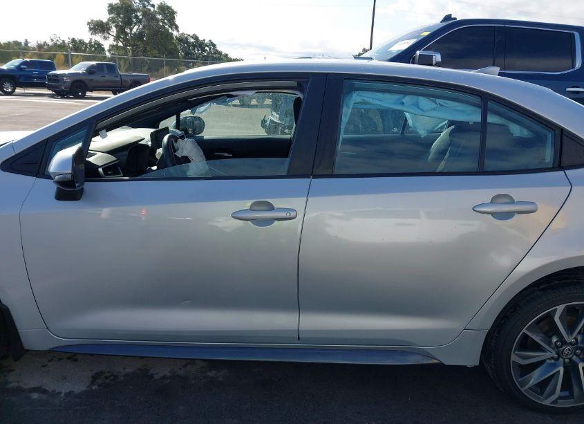 Photo 14 of 2022 Toyota Corolla SE (VIN 5YFS4MCEXNP099144)