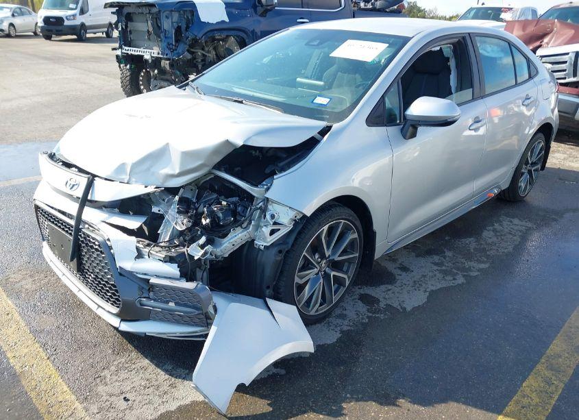 Photo 2 of 2022 Toyota Corolla SE (VIN 5YFS4MCEXNP099144)