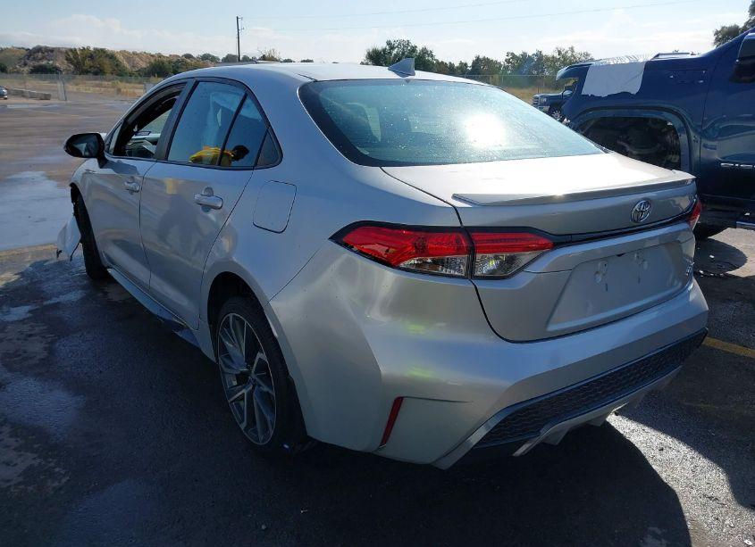 Photo 3 of 2022 Toyota Corolla SE (VIN 5YFS4MCEXNP099144)