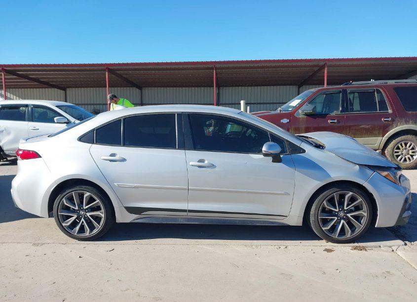 Photo 13 of 2022 Toyota Corolla SE (VIN 5YFS4MCEXNP113639)
