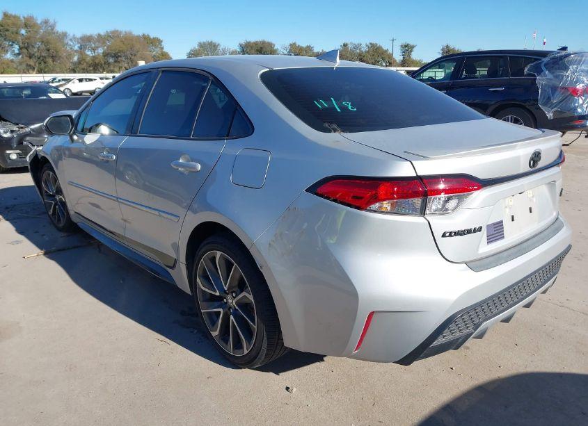 Photo 3 of 2022 Toyota Corolla SE (VIN 5YFS4MCEXNP113639)