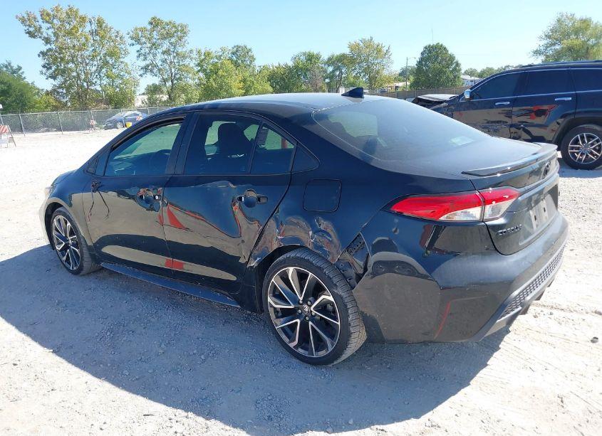 Photo 3 of 2022 Toyota Corolla SE (VIN 5YFS4MCEXNP127475)